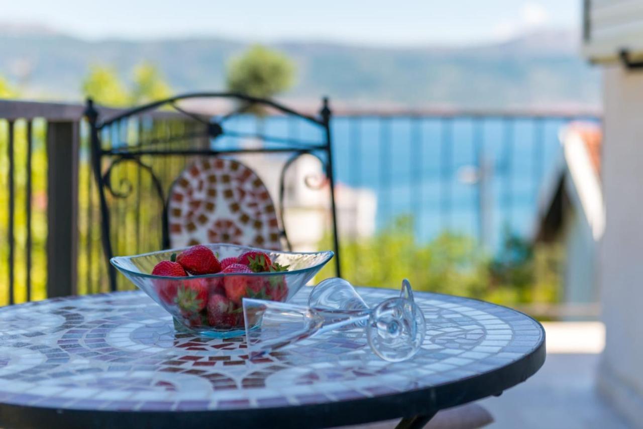 Holiday Home Kalinic Slatine Buitenkant foto