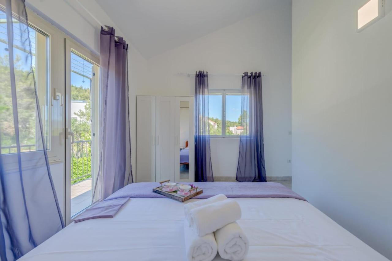 Holiday Home Kalinic Slatine Buitenkant foto