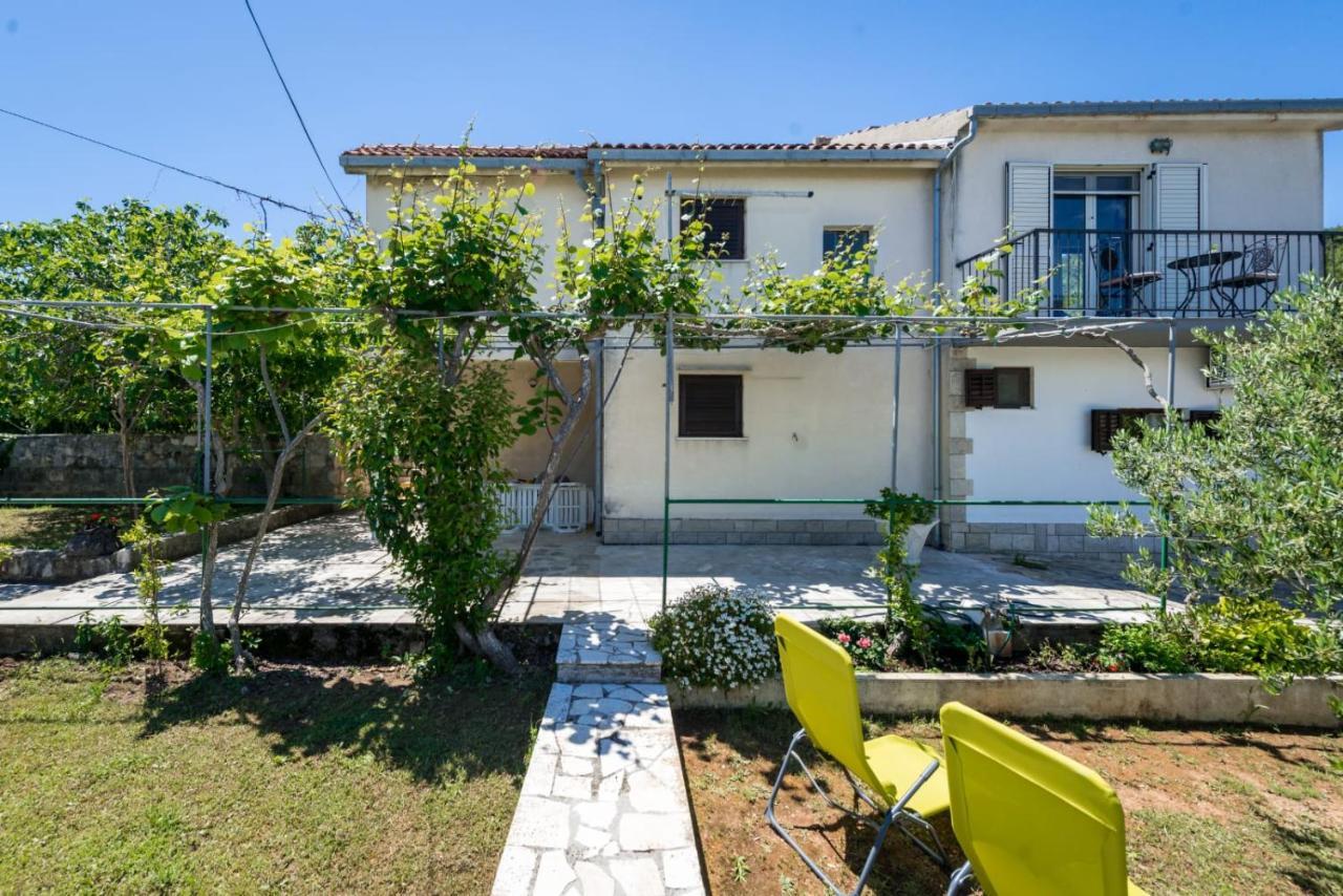 Holiday Home Kalinic Slatine Buitenkant foto