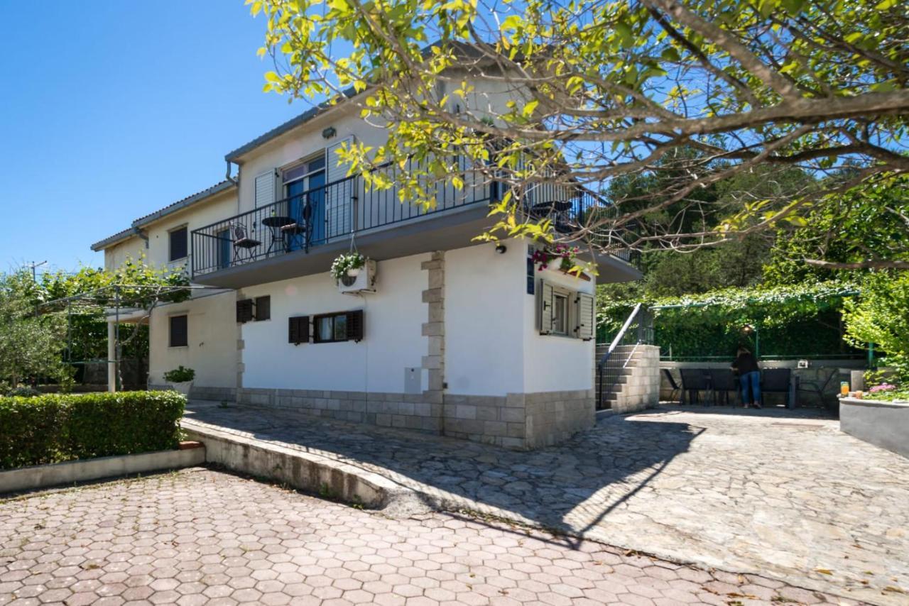 Holiday Home Kalinic Slatine Buitenkant foto
